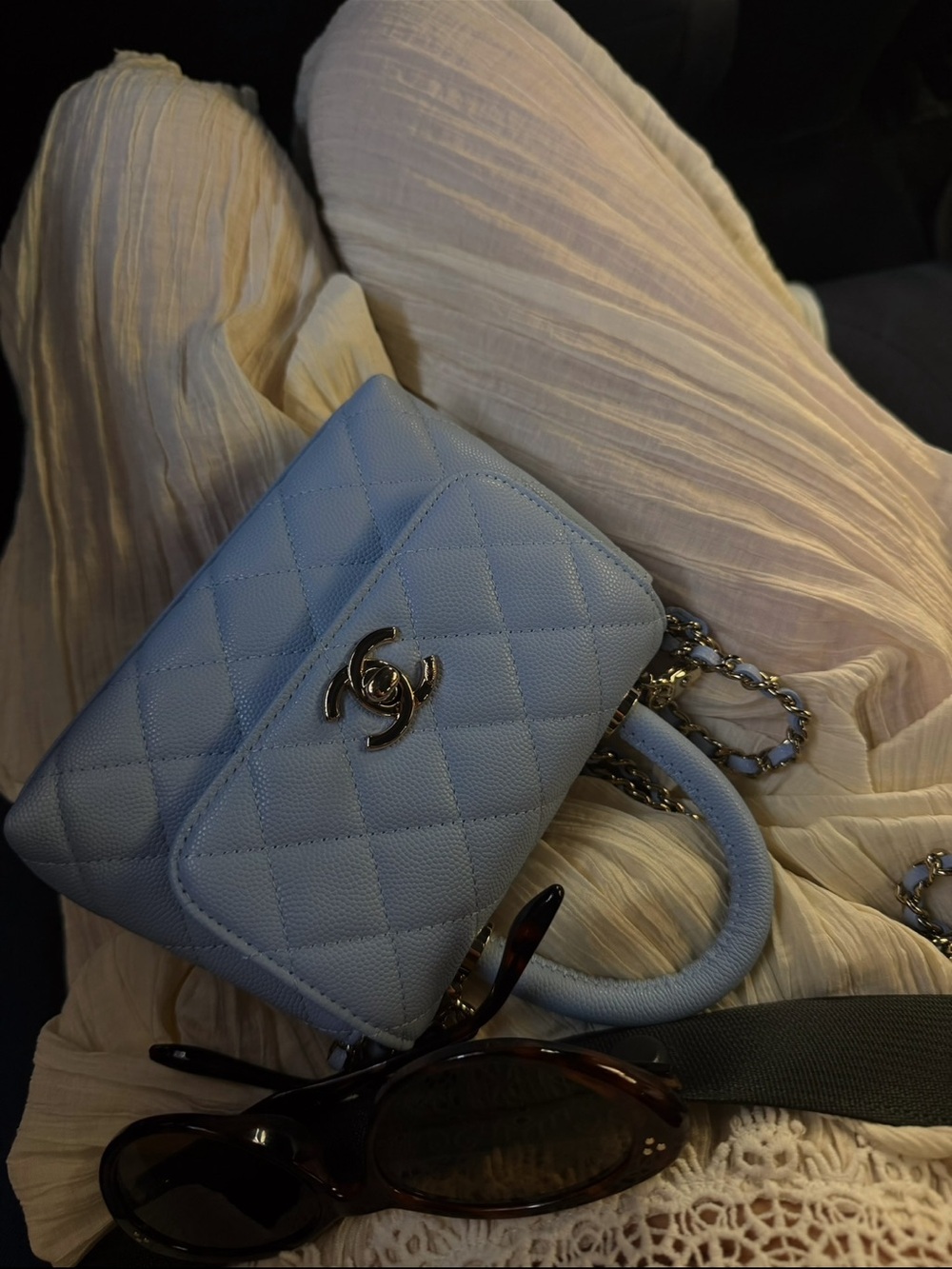 CHANEL Mini Coco Handle in Baby Blue - Picture 2 of 4